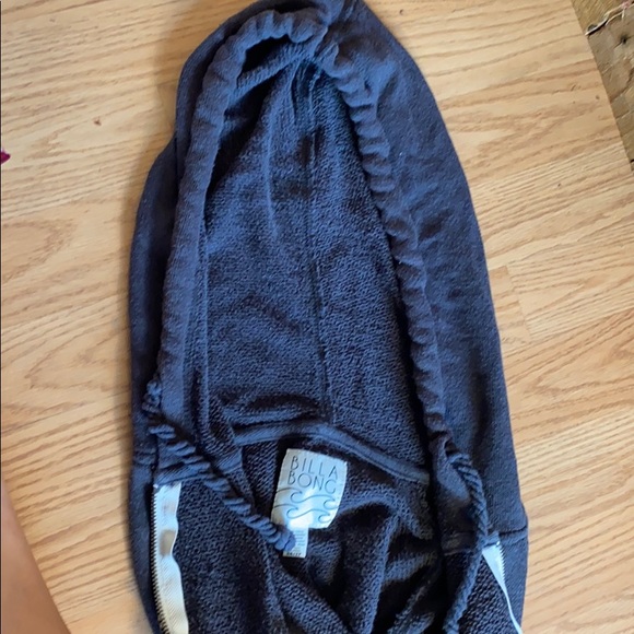 Gently Used Billabong Black & White Aztec Sweater - Picture 5 of 7